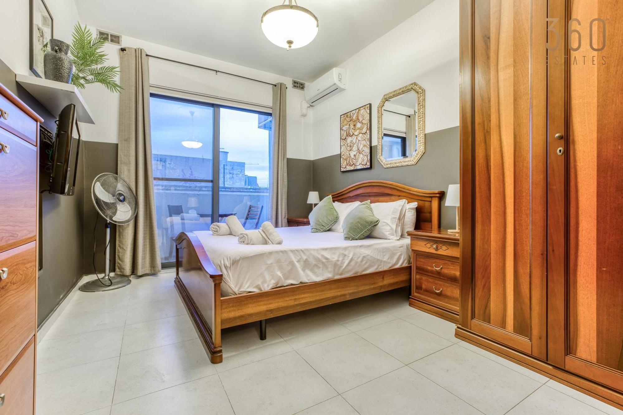 Saint Julian's A Comfortable Apartment In The Heart Of Paceville Bt 360 Estates מראה חיצוני תמונה