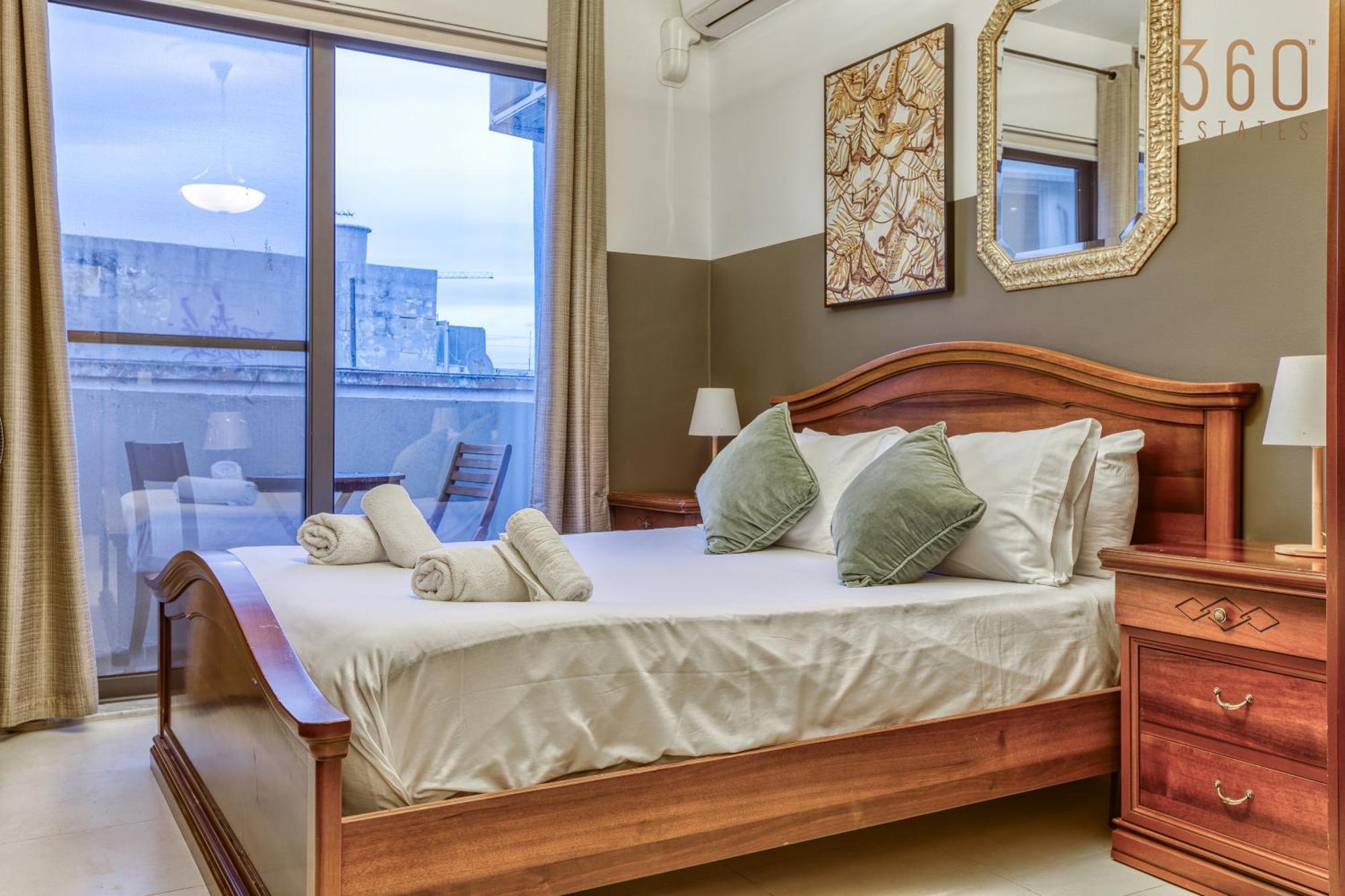 Saint Julian's A Comfortable Apartment In The Heart Of Paceville Bt 360 Estates מראה חיצוני תמונה